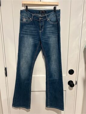 Love Indigo Premium Bootcut Jeans Women's Size 8 Blue Denim Embellished Pockets